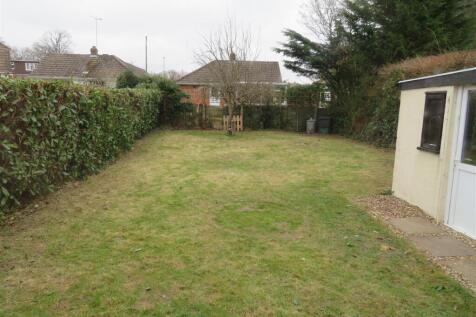 40 Park Ln Garden.JPG