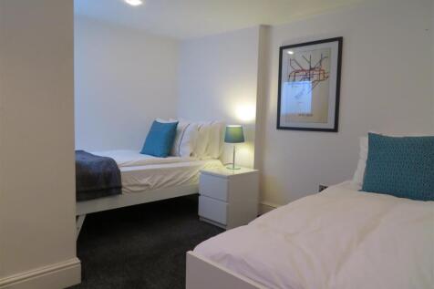 247 Milton Bed3a.JPG