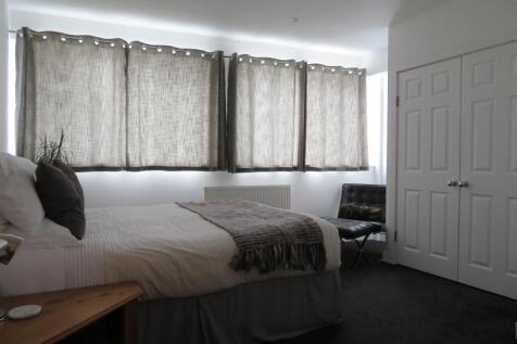 247 Milton Bed2c.JPG