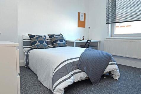 7-bed-student-house-hudson-road-portsmouth-(15).jp