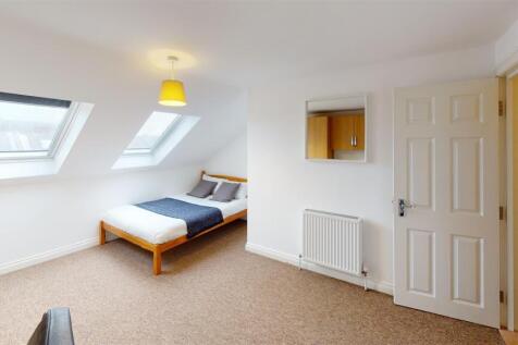 8-Montgomerie-Rd-Portsmouth-Bedroom (3).jpg