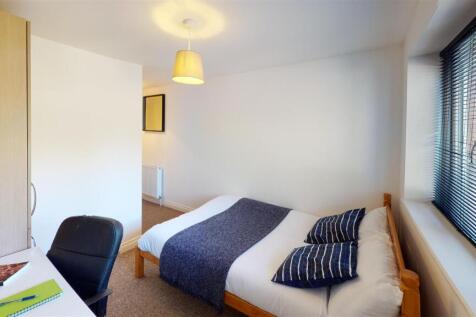 8-Montgomerie-Rd-Portsmouth-Bedroom (5).jpg