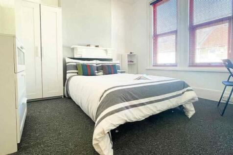 6-bed-student-house-britannia-rd-north-2-portsmout