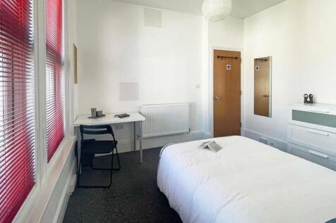 6-bed-student-house-britannia-rd-north-2-portsmout