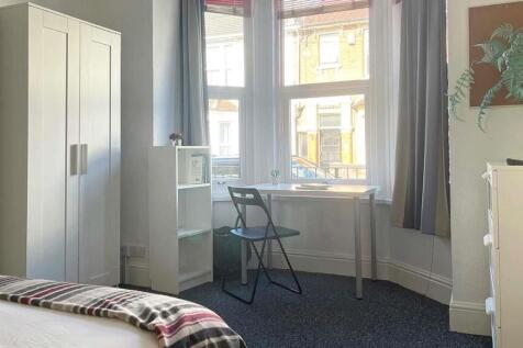 6-bed-student-house-britannia-rd-north-2-portsmout