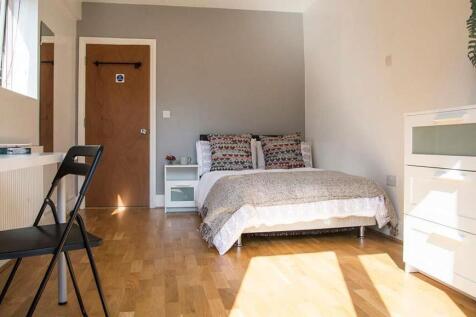 6-bed-student-house-britannia-rd-north-2-portsmout