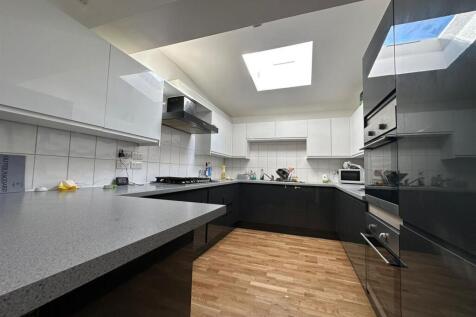 56BRN kitchen (4).jpg