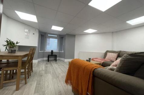 Cottage-1-Grove-4 bed house (5).JPEG
