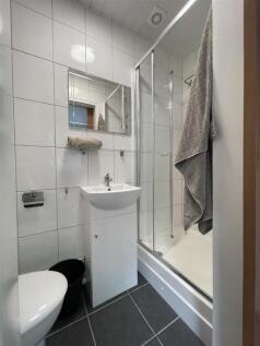 Cottage-1-Grove-4 bed house (28).JPEG