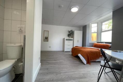 Cottage-1-Grove-4 bed house (39).JPEG