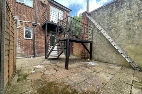 Cottage-1-Grove-4 bed house (61).JPEG