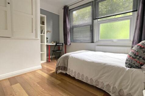 student-4-bed-flat-rental-cottage-grove-portsmouth