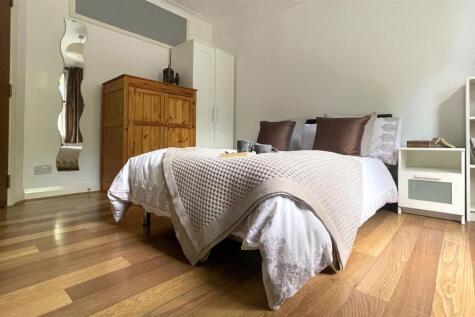 student-4-bed-flat-rental-cottage-grove-portsmouth