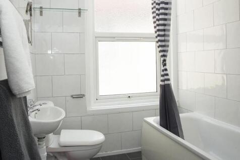 pains-road-1-6-bed-house  (1).jpg