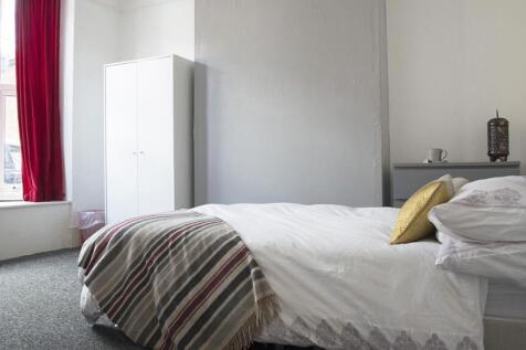 pains-road-1-6-bed-house  (26).jpg