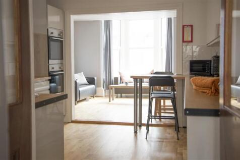 britannia-road-north-1-6-bed-house (10).jpg