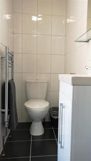 britannia-road-north-1-6-bed-house (25).jpg