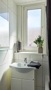 britannia-road-north-1-6-bed-house (28).jpg