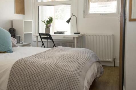 britannia-road-north-1-6-bed-house (37).jpg