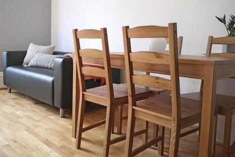 britannia-road-north-1-6-bed-house (44).jpg