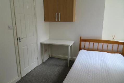 63 Fawcett Room 1.JPG