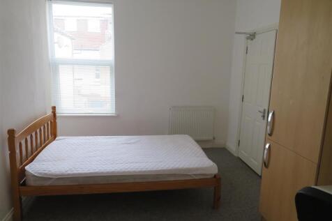 63 Fawcett Room 4 (2).JPG