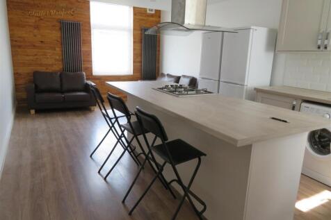 11 Stansted Kitch.JPG