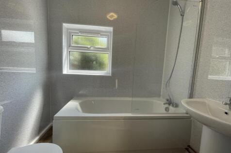 42 Brompton Bath.JPEG