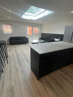 103 St Pauls 23 Lounge.jpg