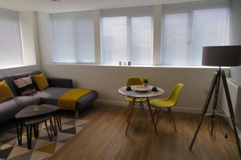 93 Enterprise Hse Lounge3.JPG