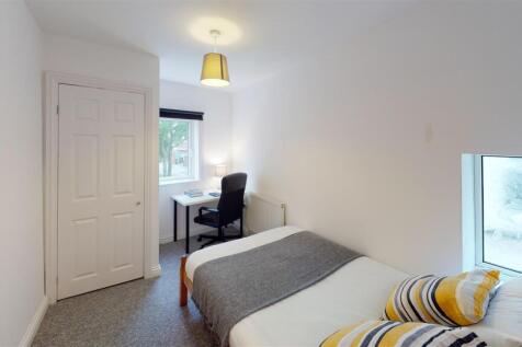 10-Margate-Rd-Portsmouth-Bedroom (4).jpg