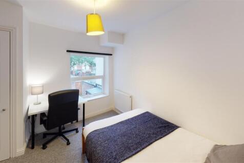 10-Margate-Rd-Portsmouth-Bedroom (3).jpg