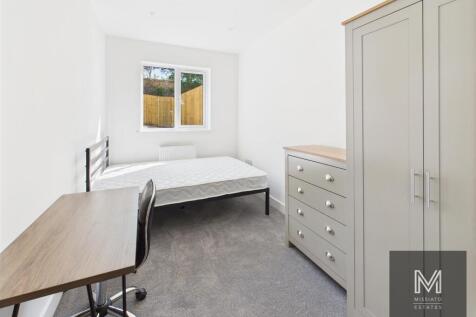 bed 3.jpg