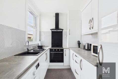 kitchen 2.jpg