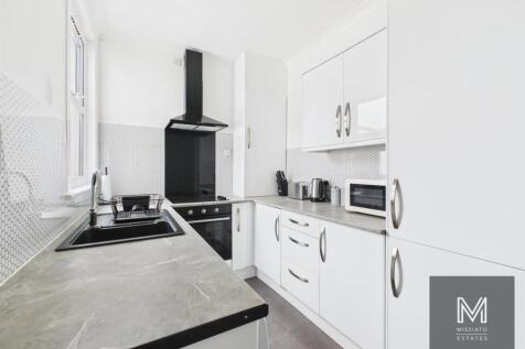 Kitchen 1.jpg
