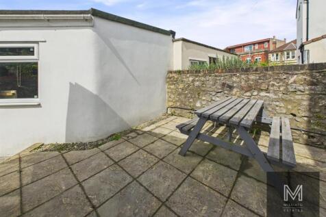 garden 1.jpg