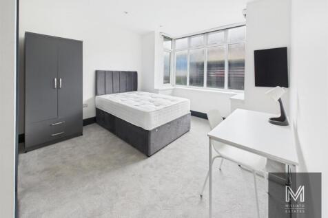 CAM03255G0-PR0042-STILL002 - Copy (2).jpg