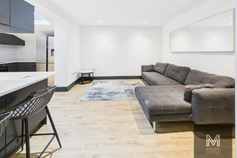 CAM03255G0-PR0042-STILL007 - Copy - Copy.jpg