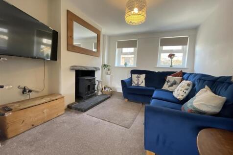 sitting room 3.JPG
