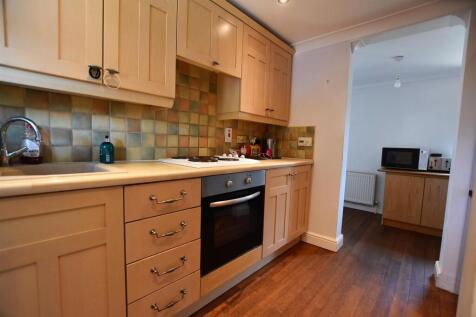 Cottage 1 kitchen.jpg