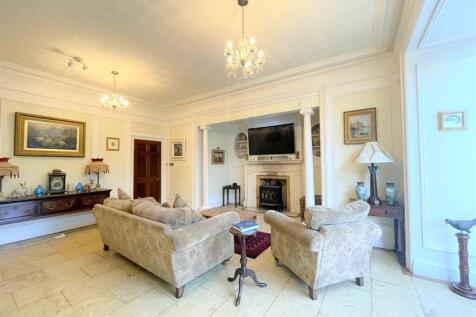 Billiards room 1.JPG