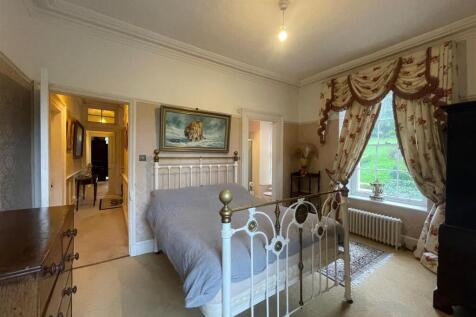 bedroom3a.JPG