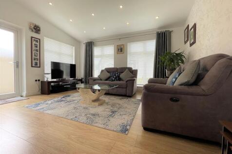 family room.JPG