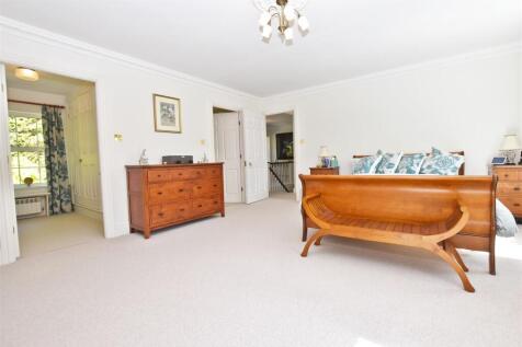 DDP05109 bed 1.JPG