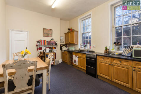 2 Gillygate-11