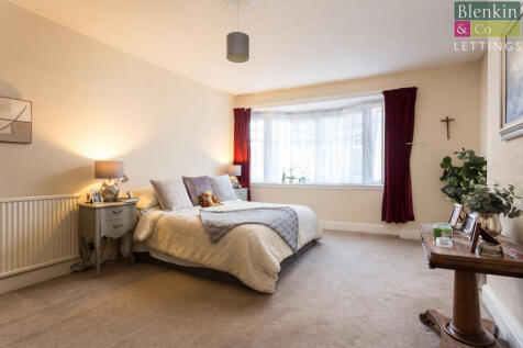 2 Gillygate-13