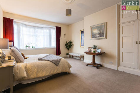 2 Gillygate-14