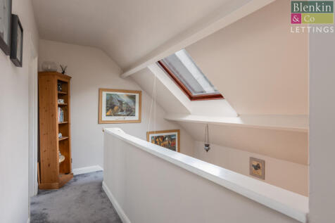 Crambeck Village 36 Landing