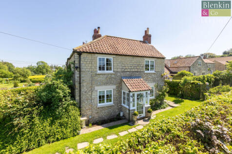 Spring Cottage External-13