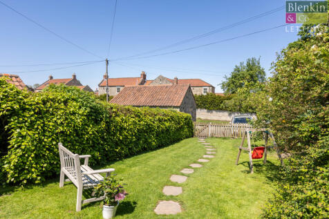 Spring Cottage External-20